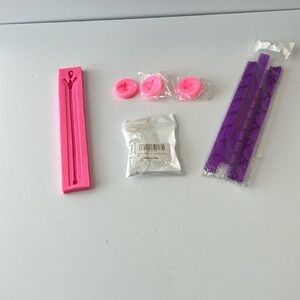 Silicone mold and fondant cutter, zipper , 3 silicones bees and 1 set fondant